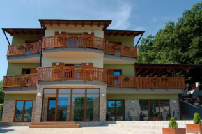 3galeria, Podhájska